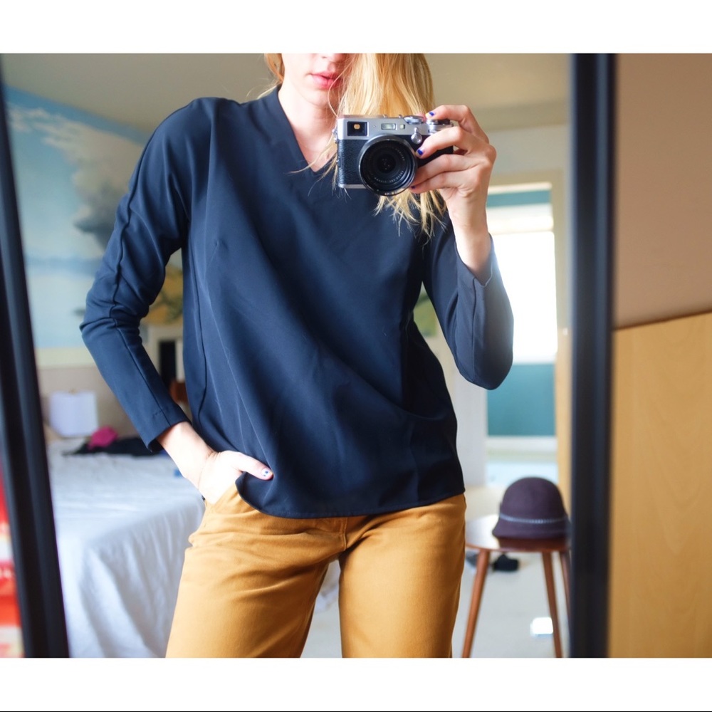 NV Blue Like New Black Zippered Blouse